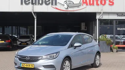 Occasion Opel Astra Edition 105 PK (77 kW) 2017 Hatchback