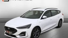 Wit Gebruikt 2023 Ford Focus ST-Line Stationwagen | € 24.950 (Eerlijke prijs)