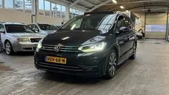 Zwart Gebruikt 2017 VW Touran Highline MPV | € 17.950 (Goede deal)