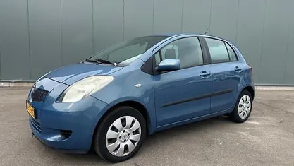 Grijs Occasion 2007 Toyota Yaris Sol Hatchback | € 2.249 (Super prijs)