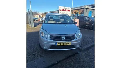 Occasion 2008 Dacia Sandero Hatchback | € 880 (Goede deal)