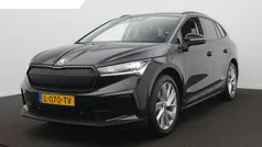 Zwart Gebruikt 2021 Skoda Enyaq iV SUV | € 19.900 (Eerlijke prijs)