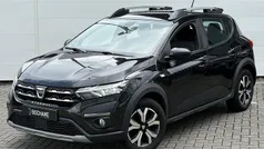 Zwart Gebruikt 2021 Dacia Sandero Comfort Hatchback | € 14.020 (Eerlijke prijs)