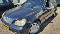 Groen Gebruikt 2001 Mercedes C180 Classic Stationwagen | € 1.250 (Eerlijke prijs)