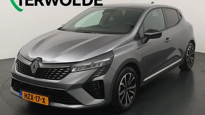 Grijs Gebruikt 2025 Renault Clio V Techno Hatchback | € 25.840 (Eerlijke prijs)