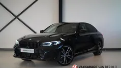 Zwart Gebruikt 2025 BMW 330 M Sport Sedan | € 48.950 (Goede deal)
