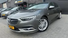 Grijs Gebruikt 2017 Opel Insignia Innovation Hatchback | € 20.950 (Eerlijke prijs)