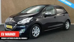 Blauw Gebruikt 2015 Peugeot 208 Style Hatchback | € 9.145 (Eerlijke prijs)