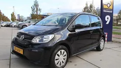 Zwart Gebruikt 2019 VW up! Move Hatchback | € 7.949 (Eerlijke prijs)