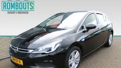 Zwart Gebruikt 2018 Opel Astra Hatchback | € 11.250 (Eerlijke prijs)
