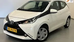Gebruikt 2017 Toyota Aygo X-play Hatchback | € 7.999 (Eerlijke prijs)