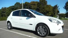 Wit Gebruikt 2010 Renault Clio II Hatchback | € 1.950 (Eerlijke prijs)