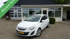 Wit Gebruikt 2011 Opel Corsa Edition Hatchback | € 3.650 (Eerlijke prijs)