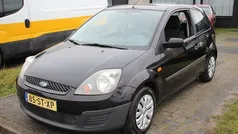 Zwart (metallic) Gebruikt 2007 Ford Fiesta Futura Hatchback | € 950 (Super prijs)