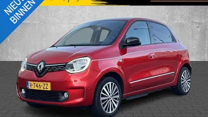 Gebruikt 2023 Renault Twingo Techno Hatchback | € 14.950 (Eerlijke prijs)