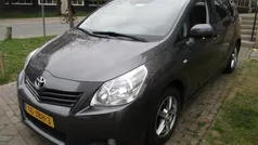 Grijs Gebruikt 2009 Toyota Verso MPV | € 6.250 (Eerlijke prijs)