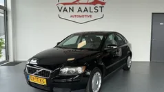 Zwart Gebruikt 2007 Volvo S40 Sedan | € 2.150 (Eerlijke prijs)