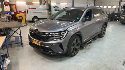 Grijs Gebruikt 2024 Renault Espace Esprit Alpine SUV | € 39.840 (Eerlijke prijs)