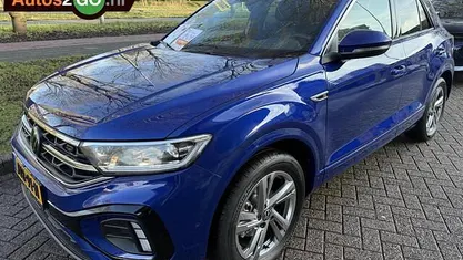 Blauw Occasion 2025 VW T-Roc R-line Edition SUV | € 34.495 (Eerlijke prijs)