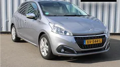 Gebruikt 2019 Peugeot 208 Signature Sky Hatchback | € 11.445 (Eerlijke prijs)