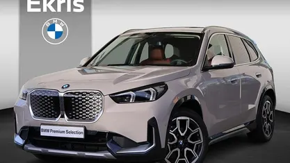 Grijs Occasion 2025 BMW iX1 M Sport SUV | € 49.900 (Eerlijke prijs)