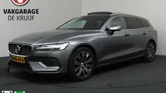 Grijs Gebruikt 2020 Volvo V60 Inscription Stationwagen | € 31.045 (Eerlijke prijs)