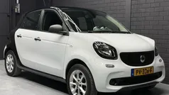 Wit Gebruikt 2017 Smart ForFour Passion Hatchback | € 10.745 (Eerlijke prijs)