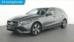 Grijs Gebruikt 2022 Mercedes E300 Stationwagen | € 39.945 (Goede deal)