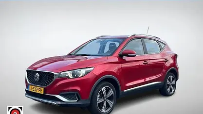 Rood Gebruikt 2020 MG ZS Luxury SUV | € 9.450 (Goede deal)