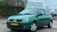 Gebruikt 2003 Renault Clio II Expression Hatchback | € 895 (Eerlijke prijs)