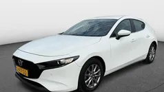 Artic white Gebruikt 2021 Mazda 3 Comfort Hatchback | € 20.450 (Goede deal)