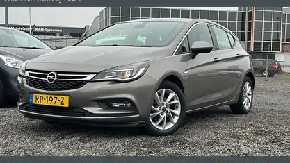 Occasion Opel Astra Edition 105 PK (77 kW) 2018 Hatchback