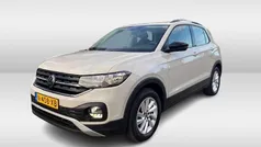 Grijs Gebruikt 2021 VW T-Cross Life SUV | € 19.750 (Goede deal)