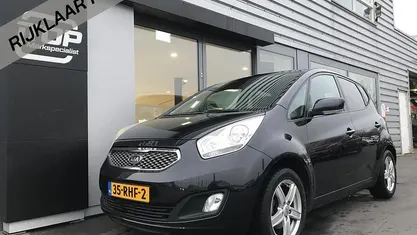 Zwart Gebruikt 2011 Kia Venga Hatchback | € 6.950 (Eerlijke prijs)