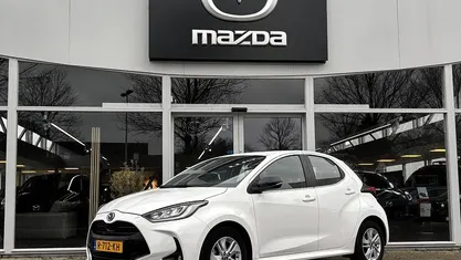Wit Gebruikt 2022 Mazda 2 Hatchback | € 19.950 (Eerlijke prijs)