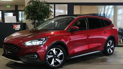 Rood (metallic) Occasion 2019 Ford Focus Active Stationwagen | € 16.950 (Eerlijke prijs)