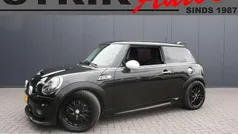 Zwart Gebruikt 2010 Mini Cooper S Hatchback | € 7.777 (Eerlijke prijs)