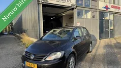 Zwart (metallic) Gebruikt 2005 VW Golf IV Sportline Hatchback | € 2.999 (Eerlijke prijs)
