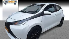 Wit Gebruikt 2017 Toyota Aygo X-play Hatchback | € 8.495 (Goede deal)