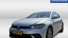 Grijs Gebruikt 2022 VW Polo Life Hatchback | € 18.250 (Eerlijke prijs)