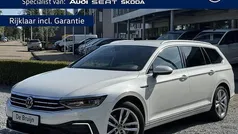 Wit, metallic lak Gebruikt 2020 VW Passat GTE Stationwagen | € 23.950 (Goede deal)