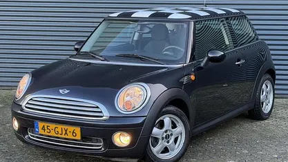 Zwart Occasion 2008 Mini Cooper Pepper Hatchback | € 2.750 (Eerlijke prijs)