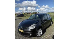 Zwart Gebruikt 2006 Renault Clio R.S. Hatchback | € 2.499 (Eerlijke prijs)