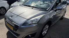 Grijs Gebruikt 2015 Peugeot 5008 MPV | € 5.900 (Eerlijke prijs)