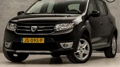 Zwart Gebruikt 2016 Dacia Sandero Lauréate Hatchback | € 10.445 (Eerlijke prijs)