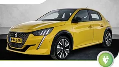 Geel Gebruikt 2022 Peugeot e-208 GT Hatchback | € 17.700 (Eerlijke prijs)
