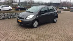 Gebruikt 2009 Toyota Yaris Hatchback | € 2.950 (Eerlijke prijs)