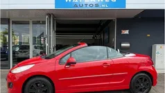 Rood Gebruikt 2010 Peugeot 207 CC Cabriolet | € 3.550 (Goede deal)