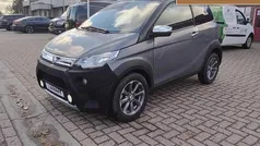 Grijs, metallic lak Gebruikt 2017 Aixam Crossline Hatchback | € 11.500 (Eerlijke prijs)