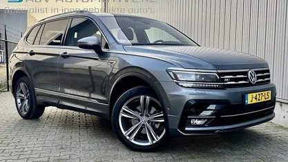 Occasion 2020 VW Tiguan Allspace R-line SUV | € 30.995 (Eerlijke prijs)